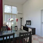 Apartman Mira *