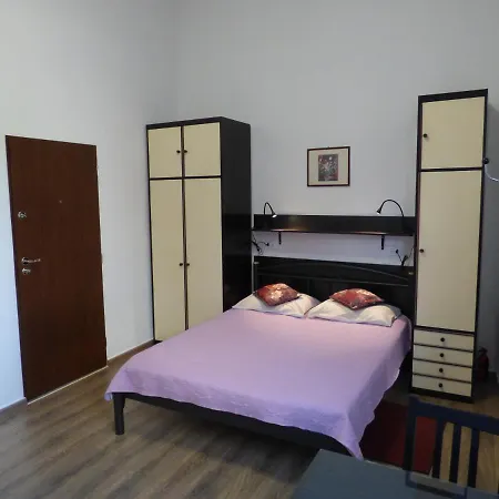 Mira Apartment *